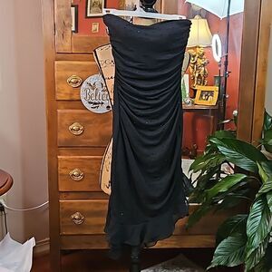Cache Strapless Black Midi Cocktail dress size 4